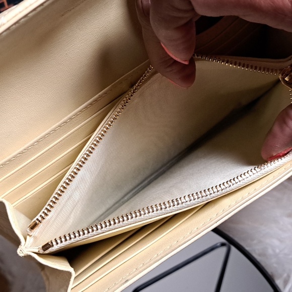 Christian Dior Caro Orchid Long Wallet - Picture 14 of 17